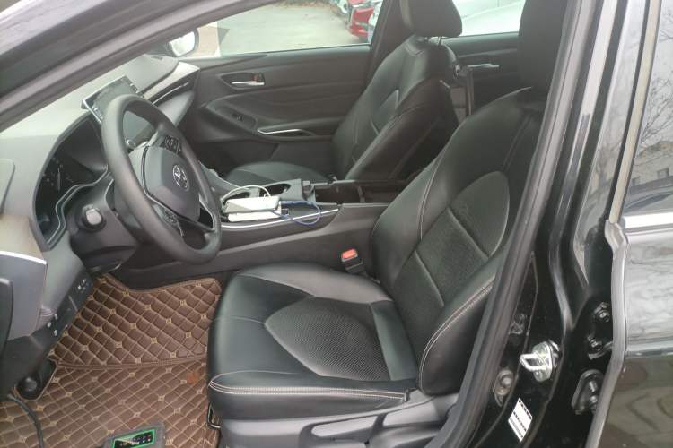 Used Toyota Avalon 2019 2.0L Ambition Edition China VI
