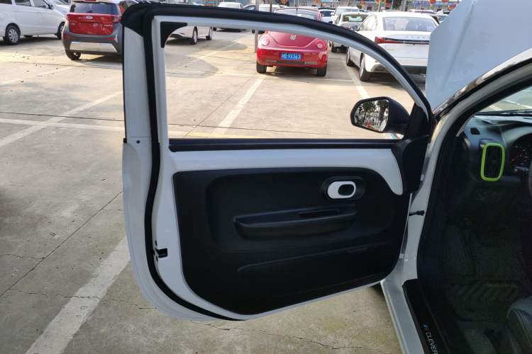 Used Roewe Clever 2021 302km Excellence Edition
