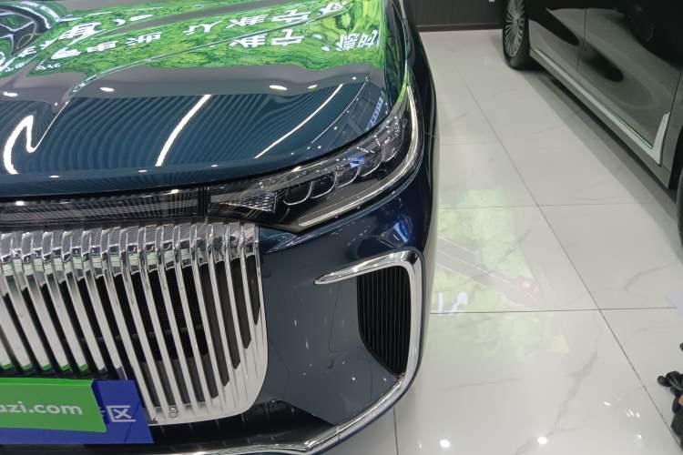Used VOYAH Dream 2025 PHEV Four-Wheel-Drive Flagship Kunpeng Edition
