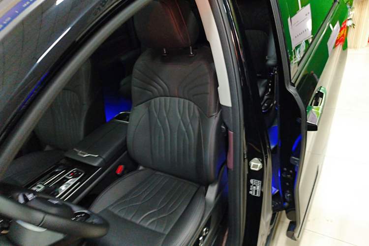 Used GAC Trumpchi M8 2024 Master Series Super Hybrid Edition