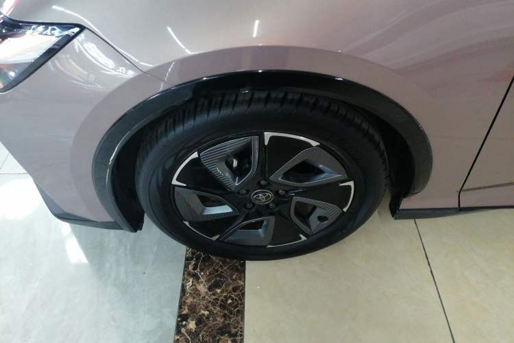 Used Toyota bZ3 2023 616 km Long-Range Premium
