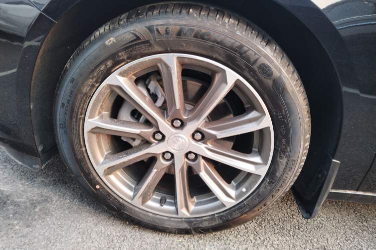 Used Buick LaCrosse 2022 652T Luxury Version
