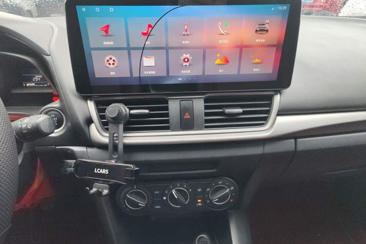 Used Mazda Mazda 3 Axela 2017 Hatchback 1.5L Manual Comfort Edition China V