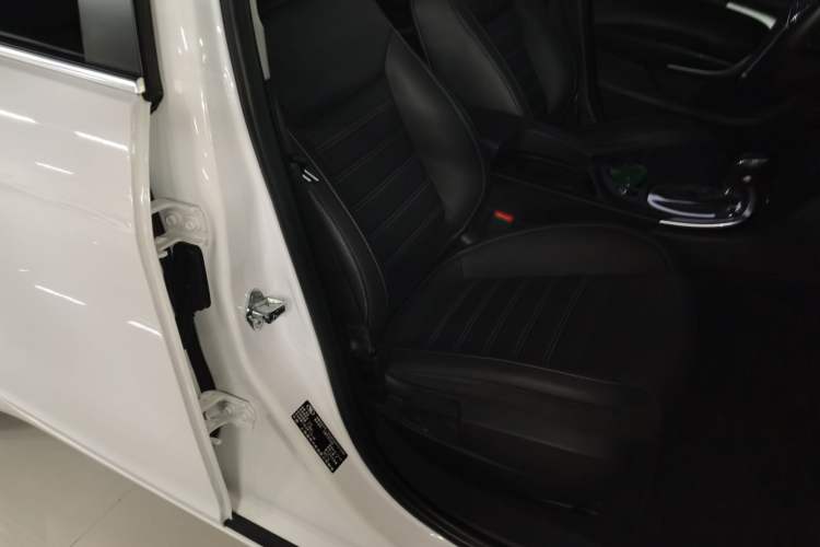 Used Buick Regal 2015 1.6T Elite Tech Model
