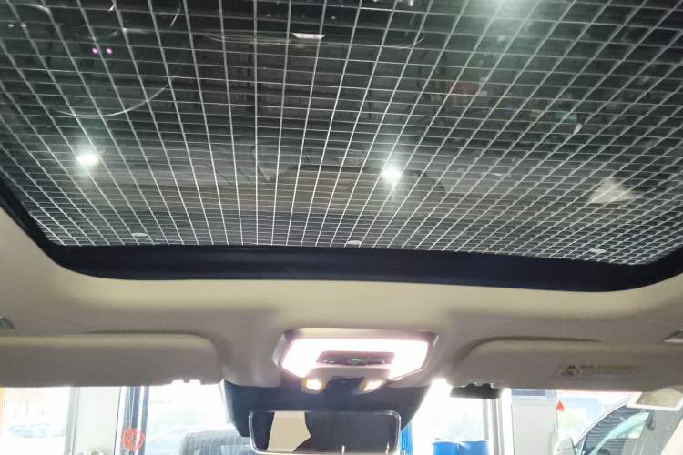 Used Hongqi E-HS9 2022 660 km Range Flagway Edition Six Seats