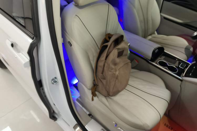 Used Buick GL8 2023 ES Lu Zun Comfort Model