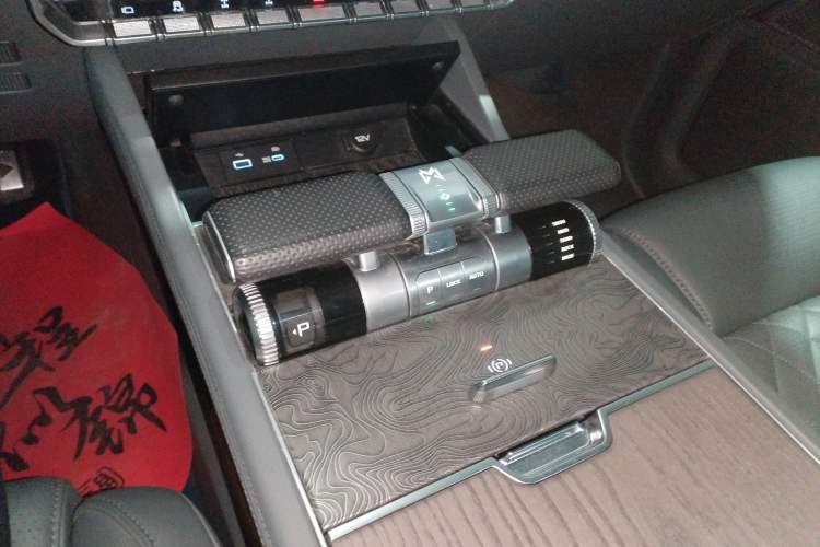 Used  917 2023 Range-Extended Base Model
