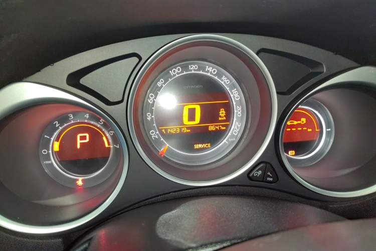 Used Citroen C4L 2014 1.6THP Intelligent Drive Automatic Dynamic Model
