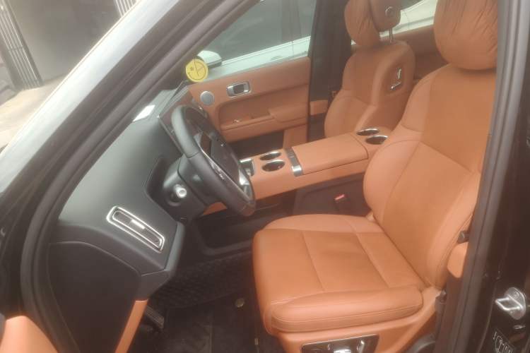 Used Li Auto L8 2024 PRO Model
