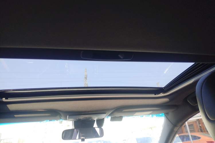 Used Toyota Avalon 2019 2.0L XLE Premium Edition China VI
