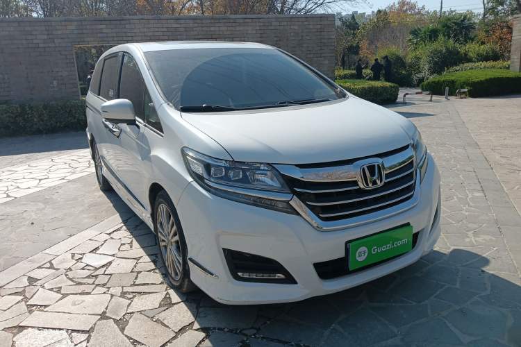 Used Honda Elysion 2016 2.4L Style Edition
