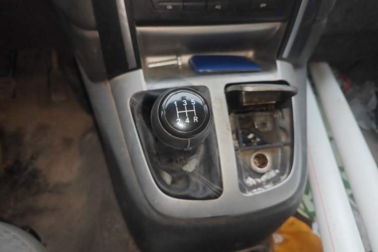 Used Jinbei Express 2020 2.0L China VI Standard Practical 6-Seater G6P-5 1TZS
