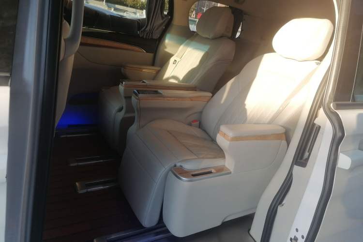 Used Buick GL8 2018 ES 28T Comfort Model China VI Standard
