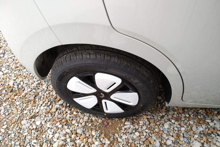 Used Wuling Hongguang MINIEV 2025 Four-Door Version Advanced Edition
