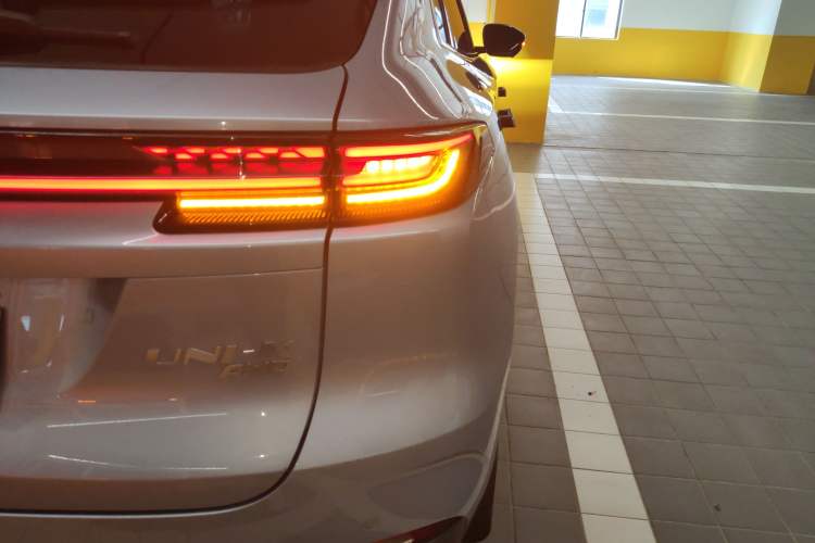 Used Changan UNI-K 2021 2.0T All-Wheel Drive Prestige Version
