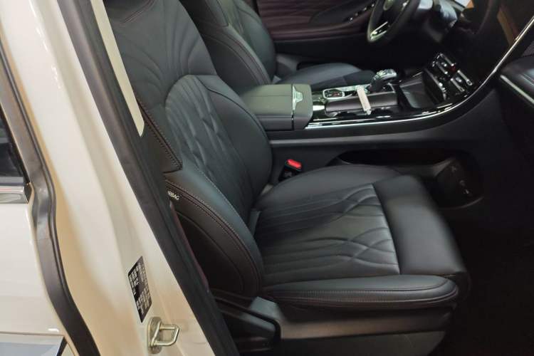 Used GAC Trumpchi M8 2024 Master Series 400T Prestige Edition