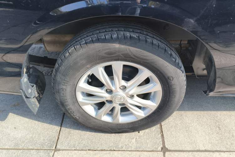 Used FORTHING Lingzhi 2020 M5L 1.6L Luxury 7-Seater
