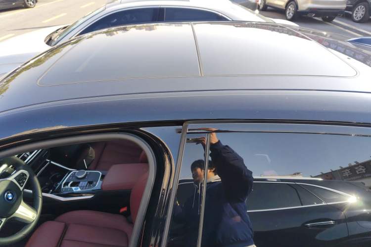 Used BMW i3 2024 eDrive 35 L
