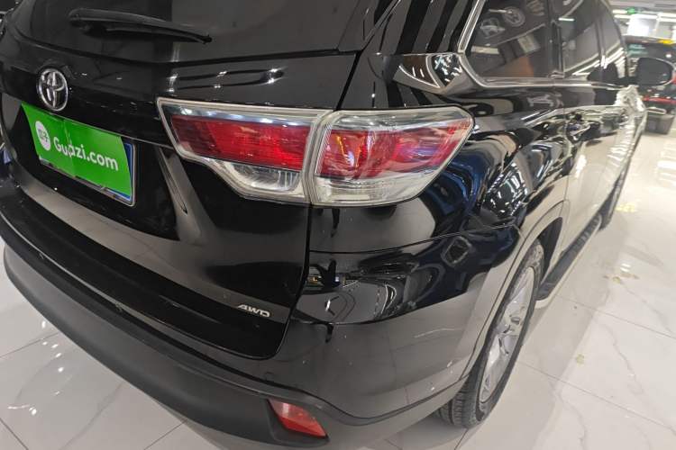 Used Toyota Highlander 2017 2.0T Four-Wheel Drive Luxury Edition 7 Seats