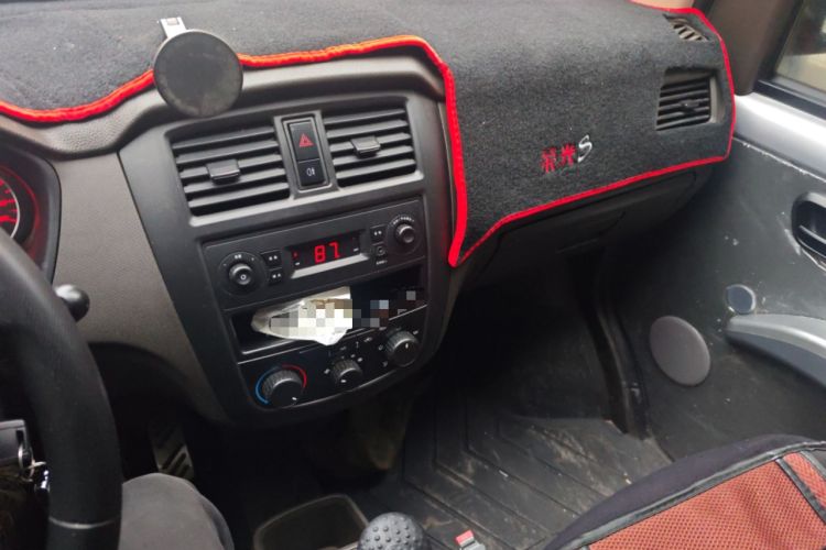 Used Wuling Rongguang S 2023 1.5L Base Version 5/7 Seats
