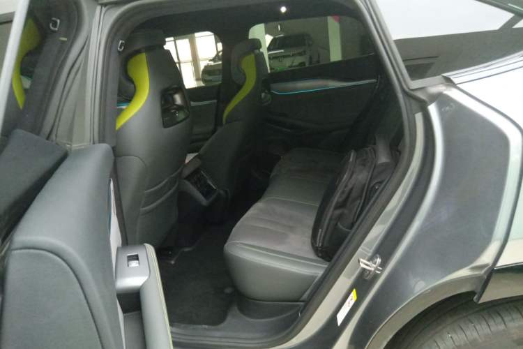 Used BYD Song L EV 2025 Intelligent Driving Version 602 km Range LiDAR-equipped All-Wheel-Drive Type