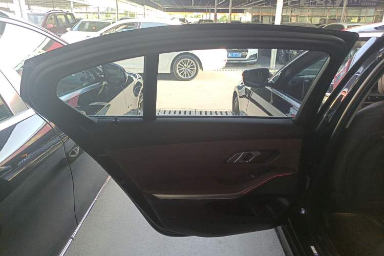 Used BMW 3 Series 2023 325Li M Sport Package
