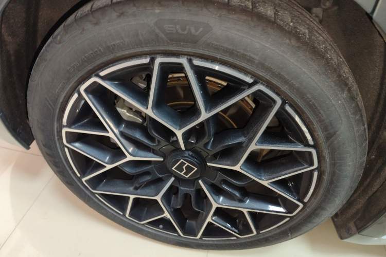 Used Zeekr 001 2025 WE Edition 95 kWh All-Wheel Drive
