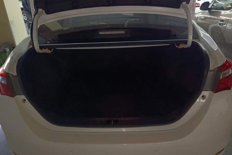 Used Toyota Corolla 2017 Revised Version 1.2T S-CVT GL