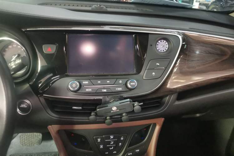 Used Buick Envision 2017 28T Four-Wheel Drive Elite Model
