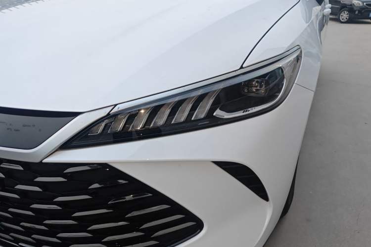 Used BYD Qin PLUS 2025 DM-i Smart Drive 55KM Leading Model
