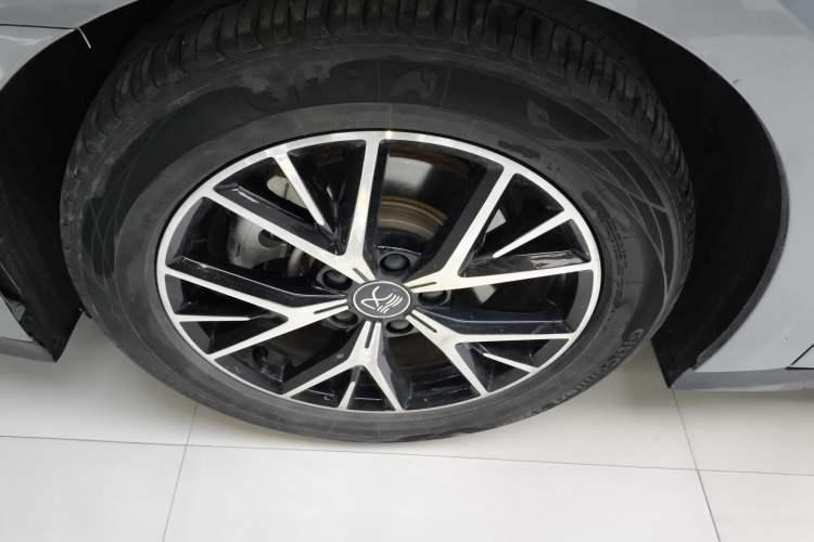 Used BYD Han 2024 DM-i Glory Edition 121KM Prestige Model