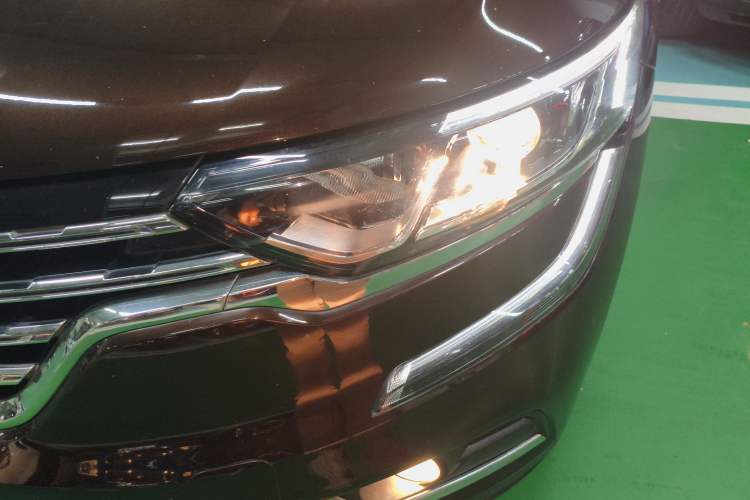 Used Renault Koleos 2018 2.0L Two-Wheel-Drive Luxury Edition
