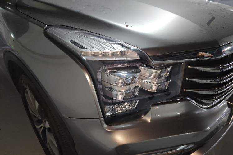 Used GAC Trumpchi GS8 2017 320T Two-Wheel Drive Luxury Smart Connectivity Version (7 Seats)
