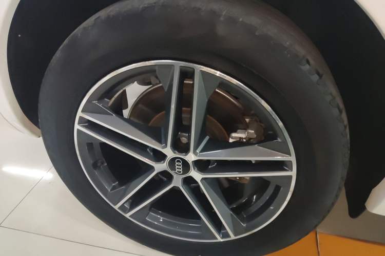 Used Audi Q5L Sportback 2021 40 TFSI Fashion Model
