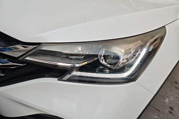 Used Dongfeng Aeolus AX7 2018 Classic 1.6T Automatic Luxury Model