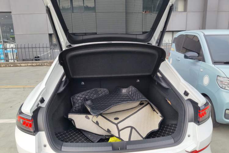 Used Volkswagen Lamando 2024 Lavida L 280TSI DSG Cool & Spicy Edition