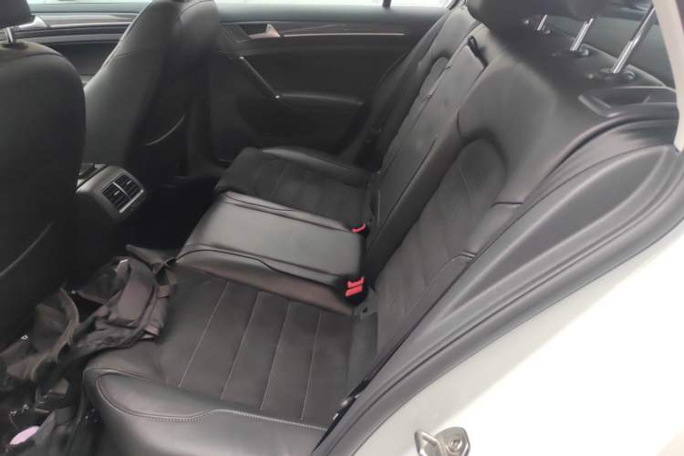 Used Volkswagen Golf 2018 230TSI Automatic Luxury Version