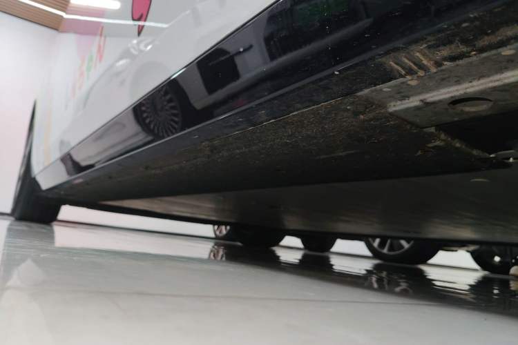 Used Li Auto MEGA 2025 Home Family Special Edition
