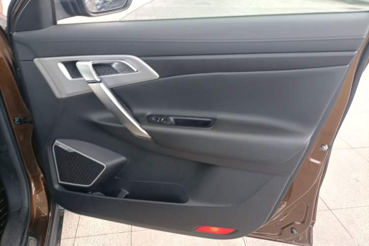 Used Geely Auto Emgrand X7 Sport 2016 1.8TD Automatic Smart Model