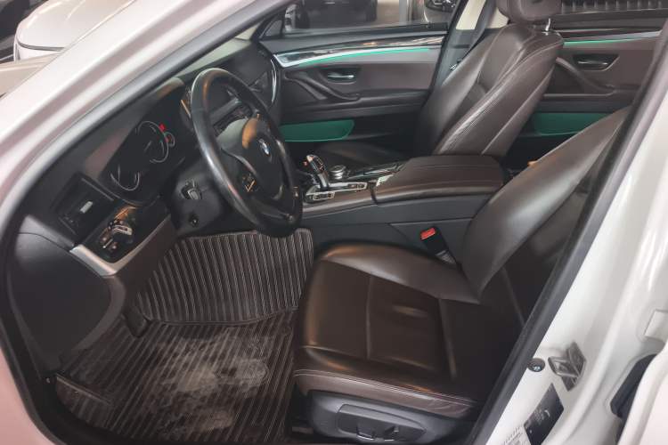 Used BMW 5 Series 2014 525Li Luxury Design Package
