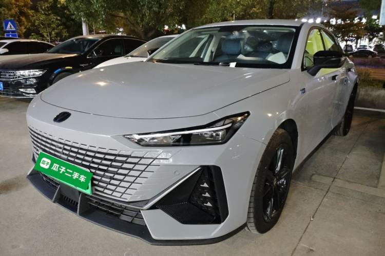 Used Changan UNI-V iDD 2023 Zhidian iDD 1.5T 113km Smart & Fun Version (Rapid Edition)