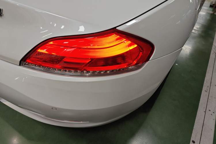 Used BMW Z4 2013 sDrive20i Leading Model
