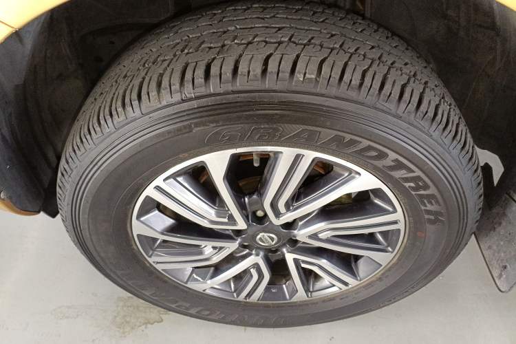 Used Nissan Terra 2018 2.5L Automatic 4x4 Flagship Edition
