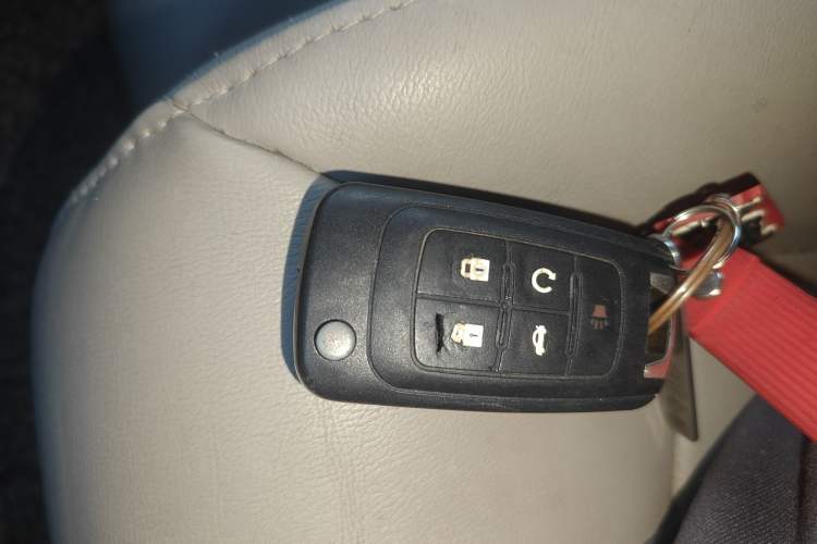 Used Buick GL8 2018 28T Luxury Model China VI Standard
