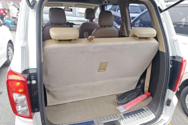 Used Wuling Hongguang 2019 1.5L S Comfort Edition China VI LAR
