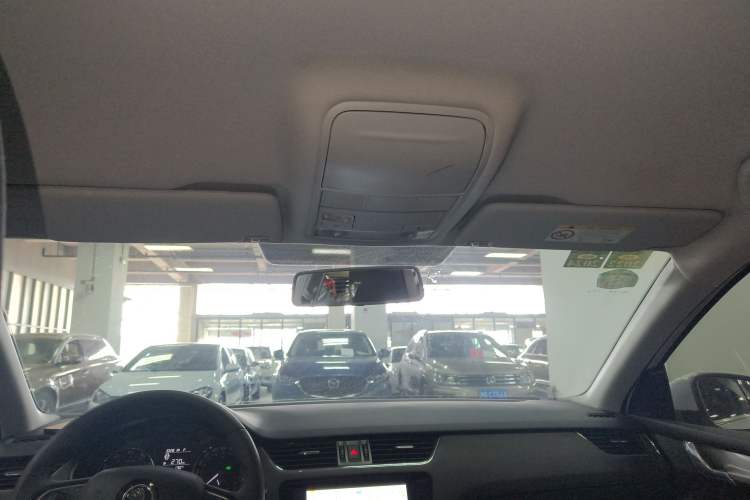 Used Skoda Octavia 2019 1.5L Automatic SmartDrive Comfort Edition China VI Standard
