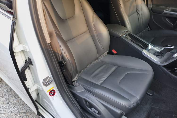 Used Volvo S60 2019 S60L Facelift T5 Intelligent Advanced Edition
