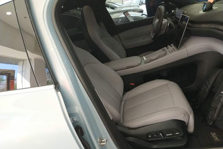 Used Nio EC6 2024 75 kWh
