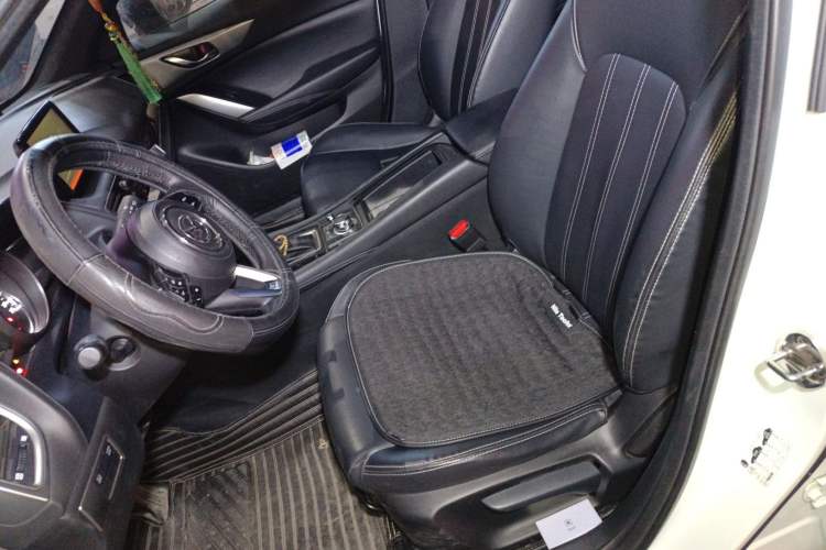 Used Mazda CX-4 2018 2.0L Automatic Two-Wheel Drive Blue Sky Dynamic Version China VI Standard
