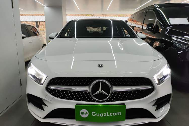 Used Mercedes-Benz A-Class 2022 Second Facelift A 200 L Sport Sedan Fashion Version
